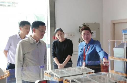 合肥市经济和信息化局王十朋一行莅临拉斯维加斯9888科技调研指导